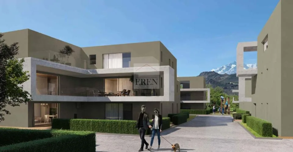 Appartement 3,5 pièces au rez de chaussée avec terrasse et pelouse
