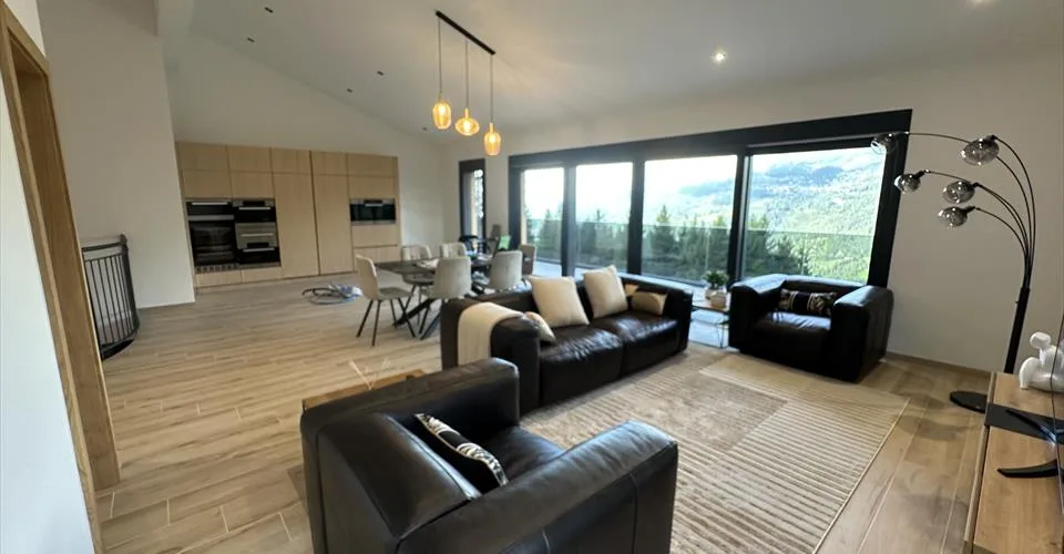 Villa familiale neuve avec vue panoramique – Crans-Montana