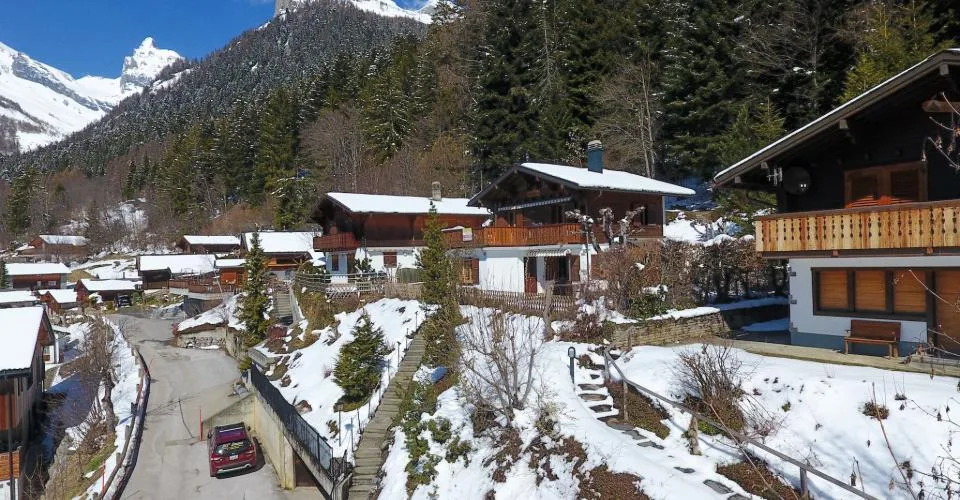 Chalet orienté sud-ouest en lisière de forêt à Ovronnaz/Valais – Foto 18 von 22
