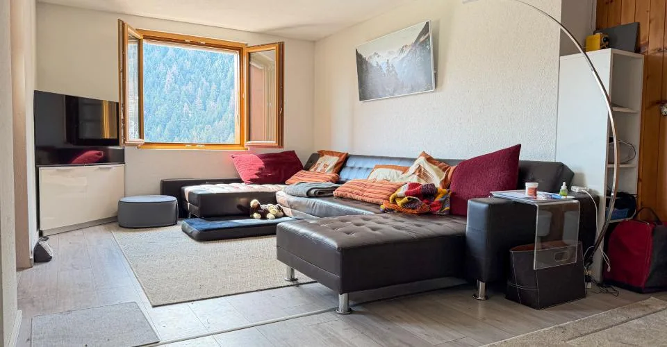 Chalet orienté sud-ouest en lisière de forêt à Ovronnaz/Valais – Foto 3 von 22