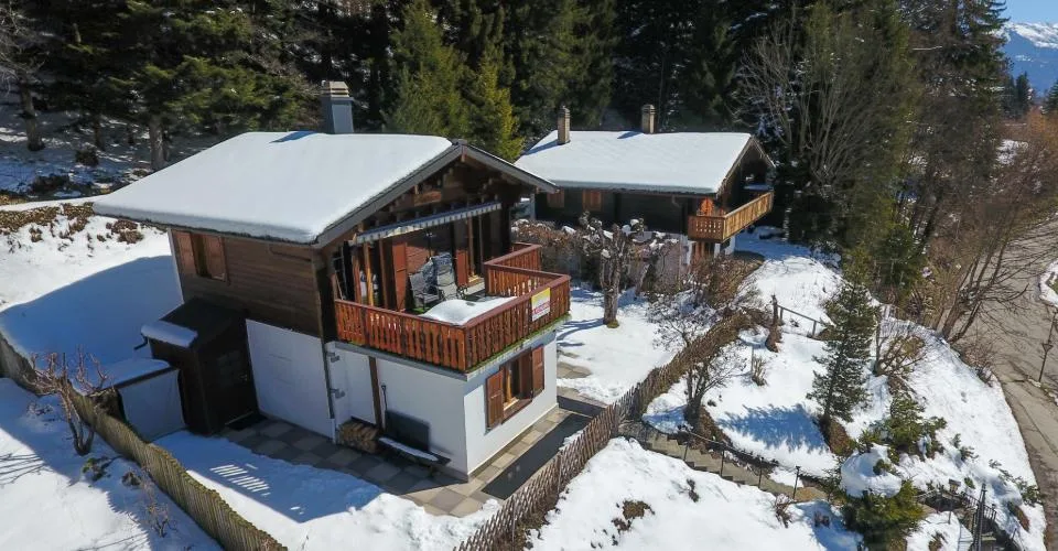 Chalet orienté sud-ouest en lisière de forêt à Ovronnaz/Valais – Foto 21 von 22