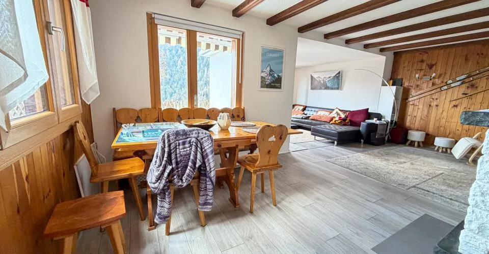 Chalet orienté sud-ouest en lisière de forêt à Ovronnaz/Valais – Foto 7 von 22