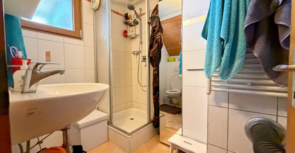 Chalet orienté sud-ouest en lisière de forêt à Ovronnaz/Valais – Foto 14 von 22