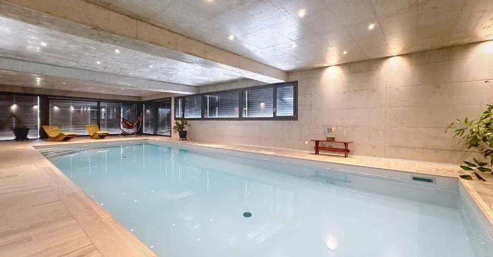 Exceptionnel chalet sur 3 niveaux avec piscine intérieure- espace bien-être