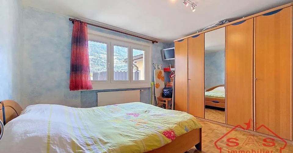 Spacieuse villa familiale rénovée avec appartement indépendant