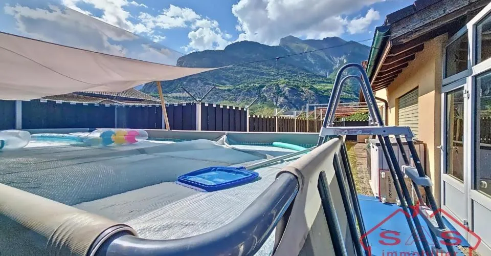 Spacieuse villa familiale rénovée avec appartement indépendant