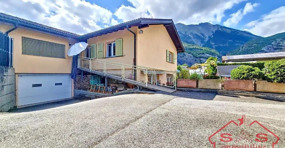 Spacieuse villa familiale rénovée avec appartement indépendant