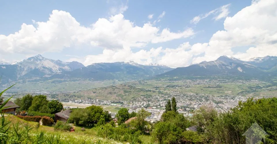 Immeuble de trois appartements avec autorisation de construire – foto 3 di 10