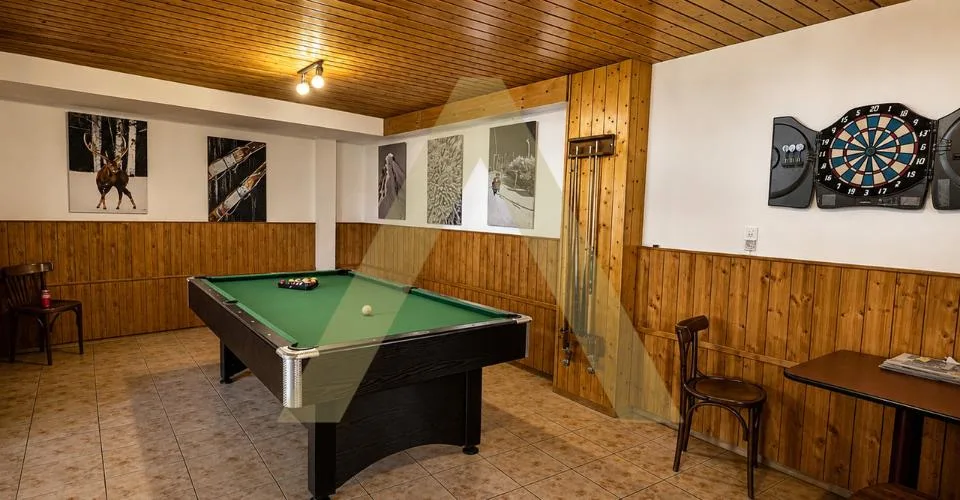 Cosy appartement meublé avec loggia dans un cadre verdoyant