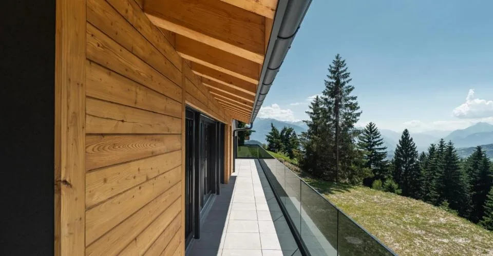 Chalet neuf à Crans-Montana avec vue panoramique