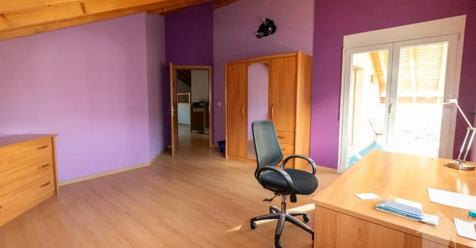 Villa d'une surface de 198 m2 hab. sur parcelle de 1000m2