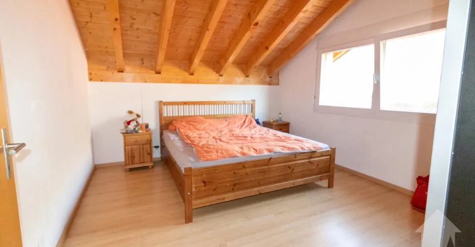 Villa d'une surface de 198 m2 hab. sur parcelle de 1000m2