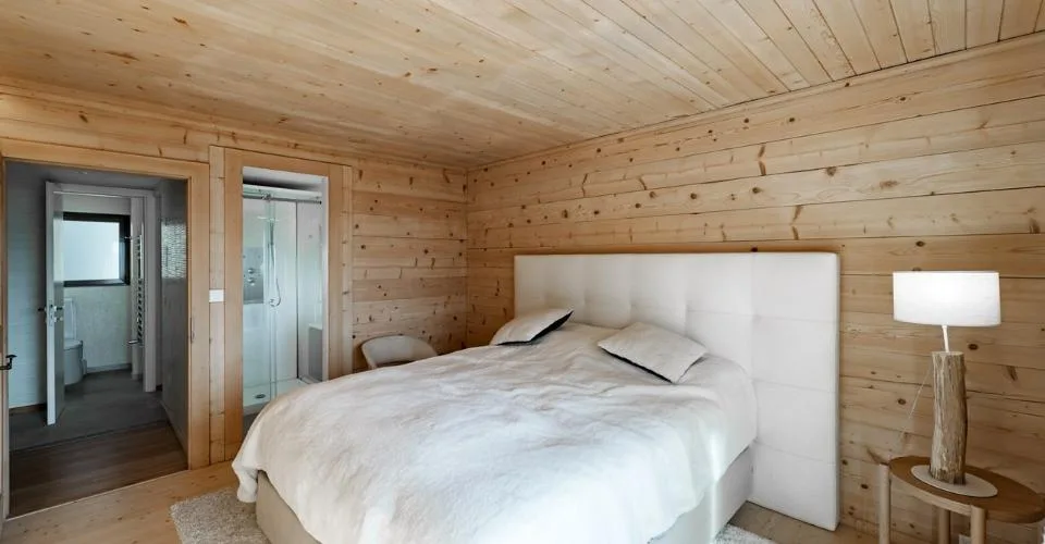 Chalet spacieux avec piscine intérieure à Crans-Montana – Foto 5 von 10