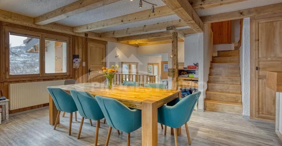 CHALET D'EXCEPTION AU CŒUR DU VALAIS