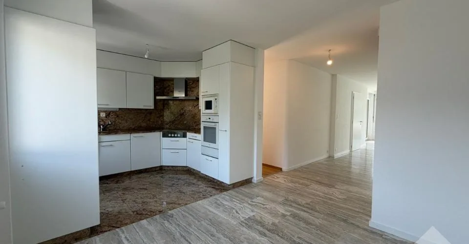 Bel appartement 4.5 pièces, situé à proximité des commodités