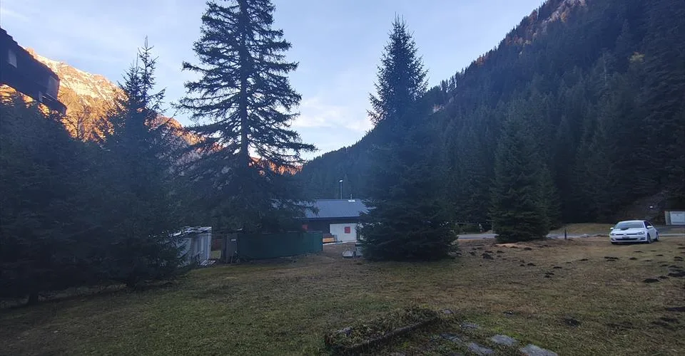 Charmant Chalet sur la route du Sanetsch