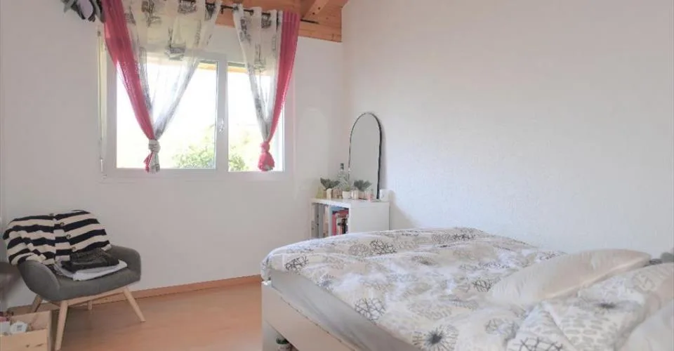 Villa contemporaine au coeur du vignoble valaisan offrant une qualité de vie à votre famille à St-Séverin