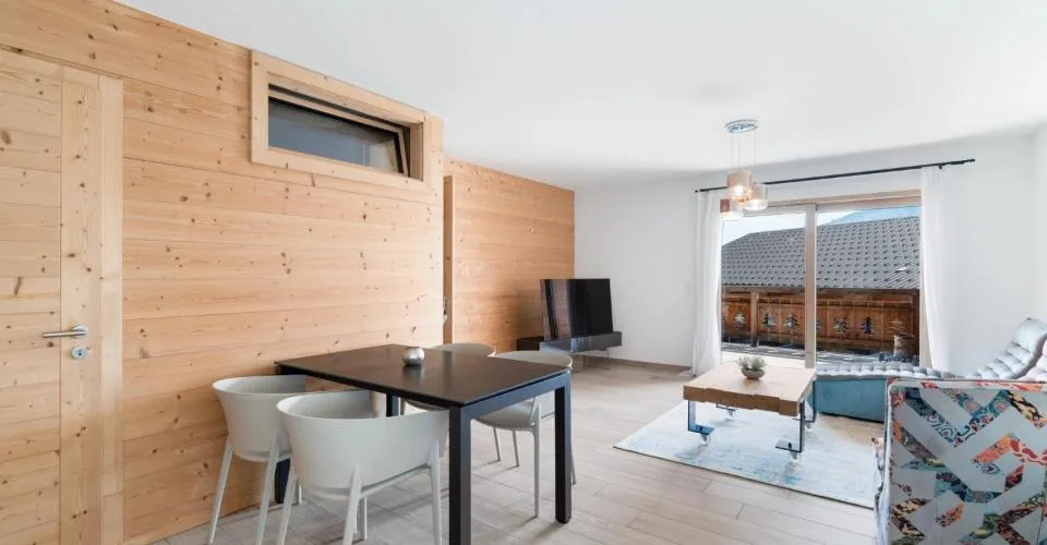 Élégant appartement de 3.5 pièces avec balcon au coeur de Nendaz