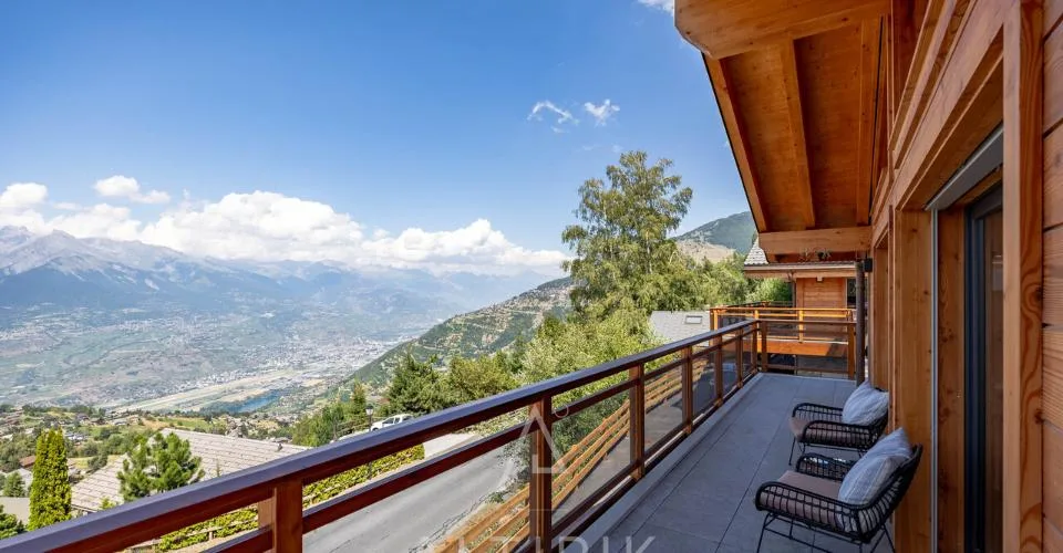 Chalet contemporain à deux pas du centre de Haute-Nendaz