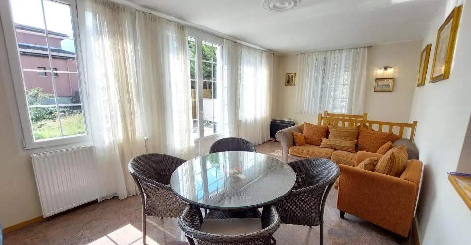 Magnifique Duplex en rez-jardin