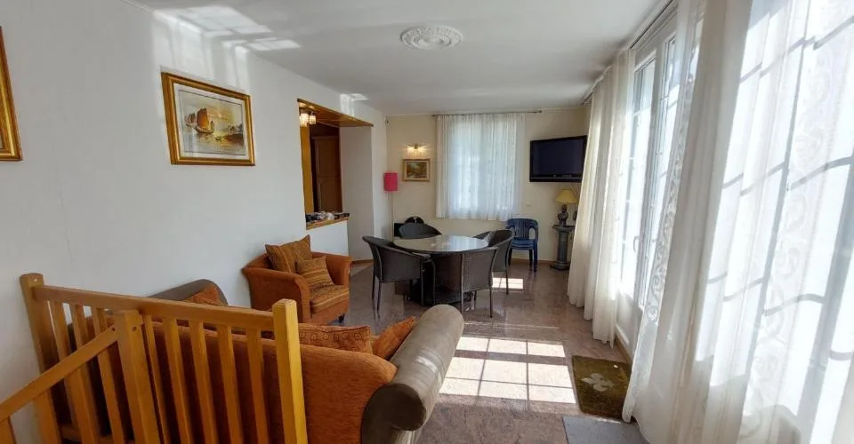 Magnifique Duplex en rez-jardin