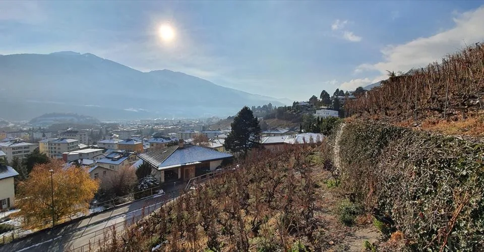 MAGNIFIQUE VILLA SUR PLAN CORNICHE DU SOLEIL - SIERRE