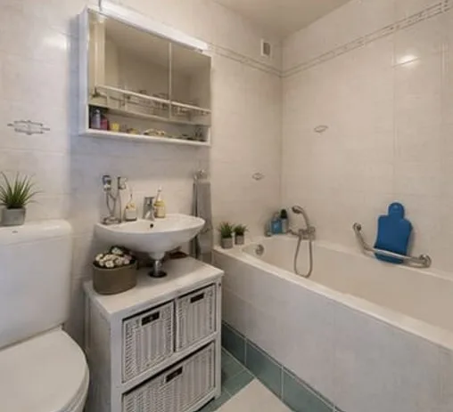 Villa triplex contiguë de 6 pièces avec vue panoramique sur la ville