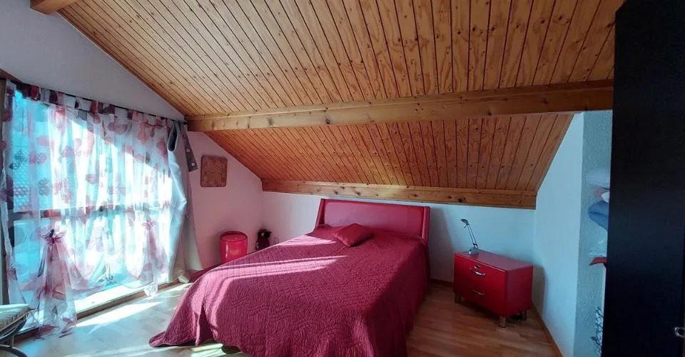 Spacieuse villa avec appartement indépendant au rez inférieur