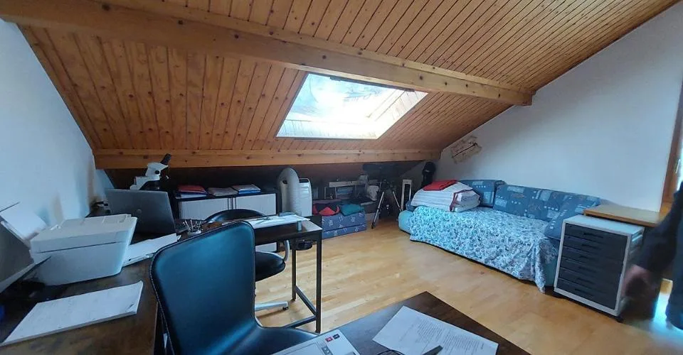 Spacieuse villa avec appartement indépendant au rez inférieur