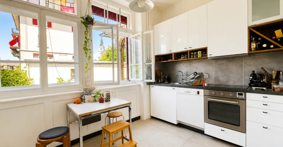 Maison de maître de 4 appartements avec piscine