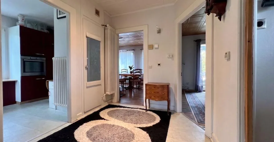 Charmante villa individuelle de 5,5 pièces, avec jardin et garage