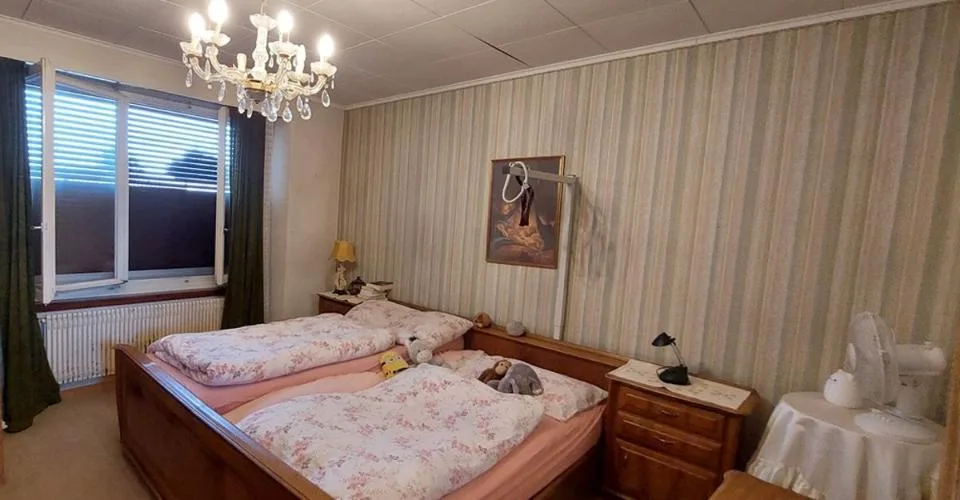 Maison villageoise avec jardin offrant deux appartements et un espace commercial – photo 9 sur 13