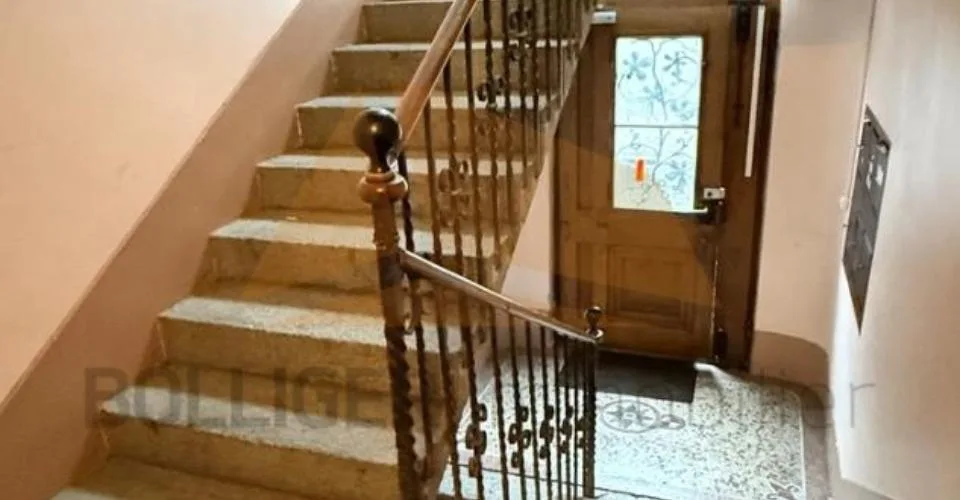 A VENDRE IMMEUBLE D'HABITATION DE 3 APPARTEMENTS EN PPE