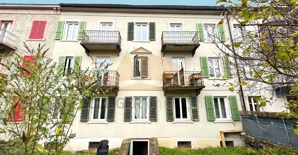 A VENDRE IMMEUBLE D'HABITATION DE 3 APPARTEMENTS EN PPE