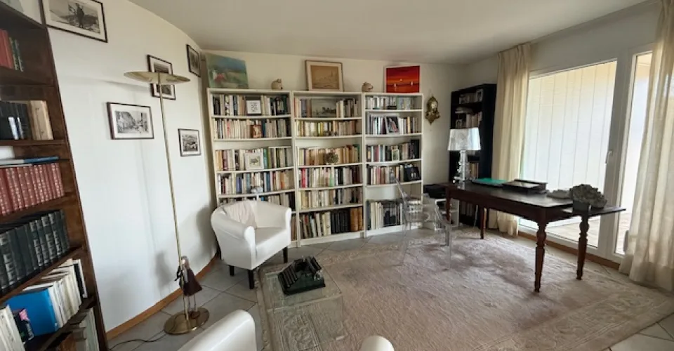 Appartement de 5.5 pièces avec magnifique vue sur le lac et les Alpes