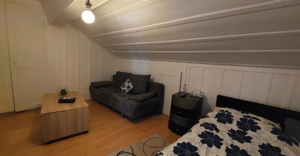 Maison d'habitation avec tea-room et magnifique terrasse, situation privilégiée – foto 11 di 12