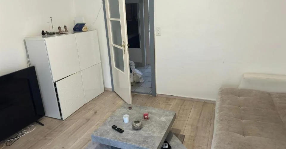 A VENDRE à LE LOCLE Opportunité Loué