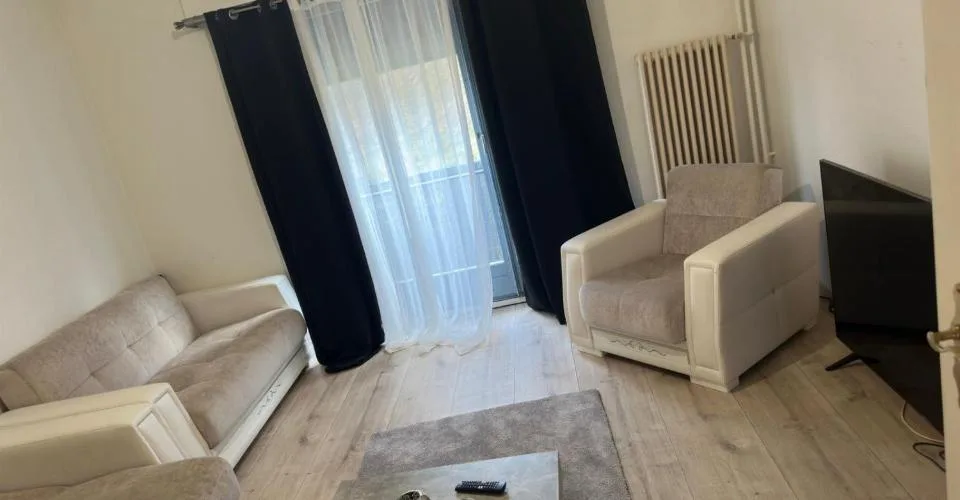 A VENDRE à LE LOCLE Opportunité Loué