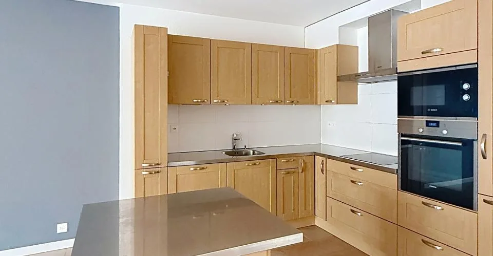 Spacieux appartement dans le bourg historique de Boudry