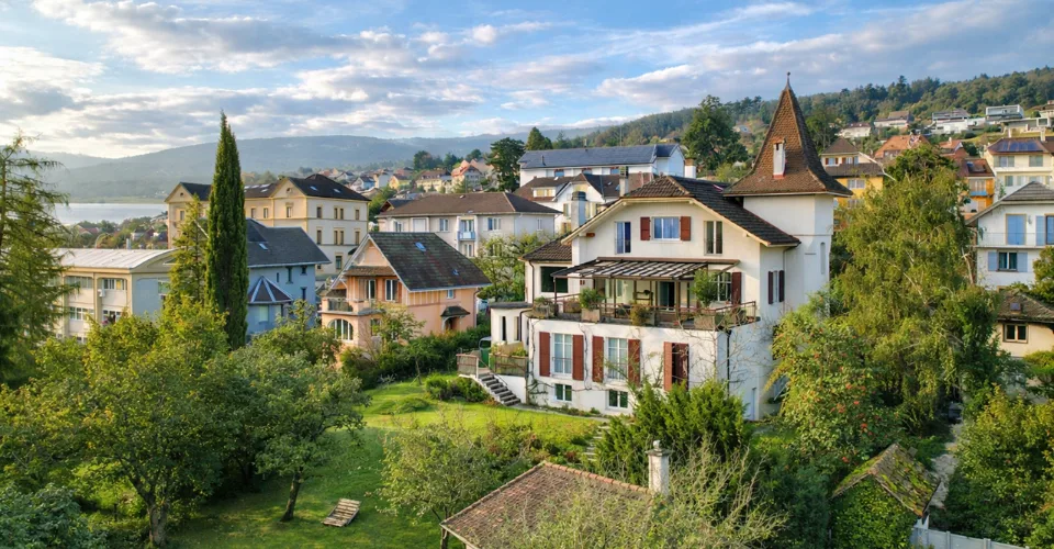 Maison de maître composée de 2 appartements