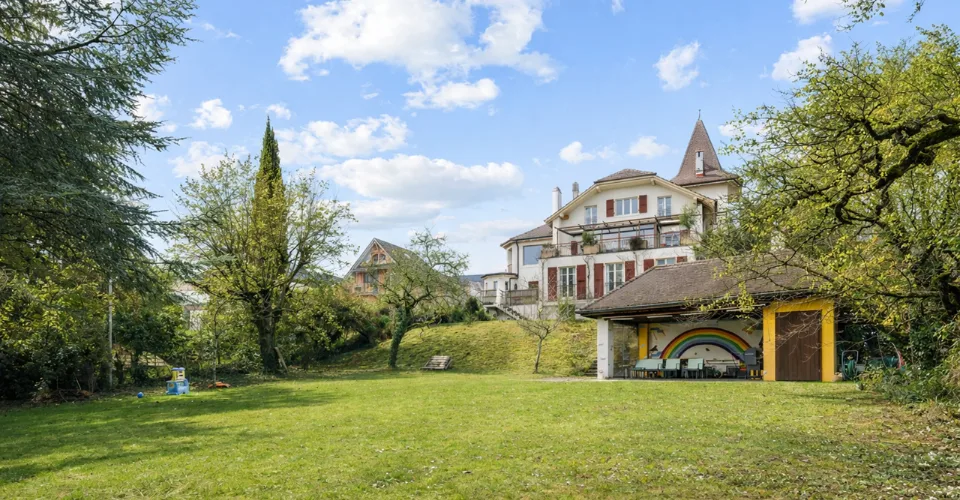 Maison de maître composée de 2 appartements