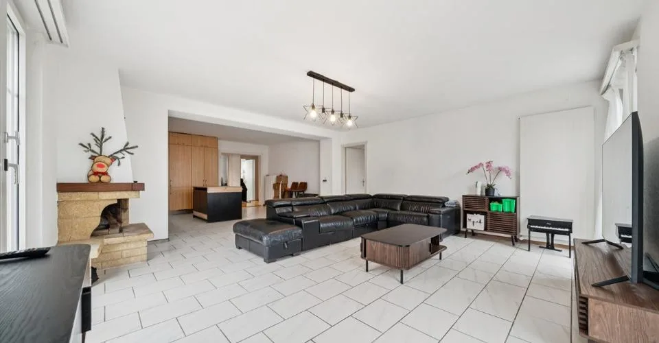 Maison de maître composée de 2 appartements