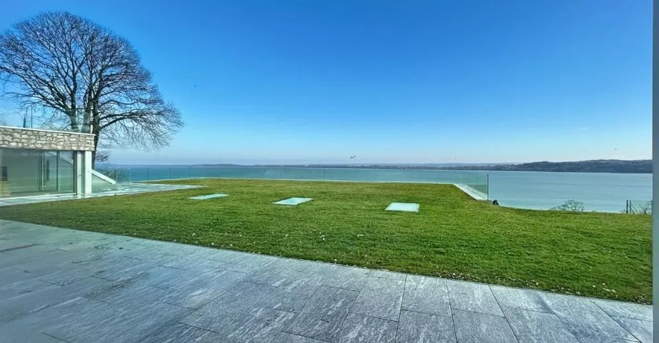 Propriété contemporaine de 600 m² avec vue panoramique sur le lac – foto 12 di 13
