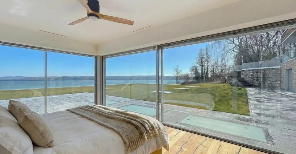 Propriété contemporaine de 600 m² avec vue panoramique sur le lac – foto 8 di 13