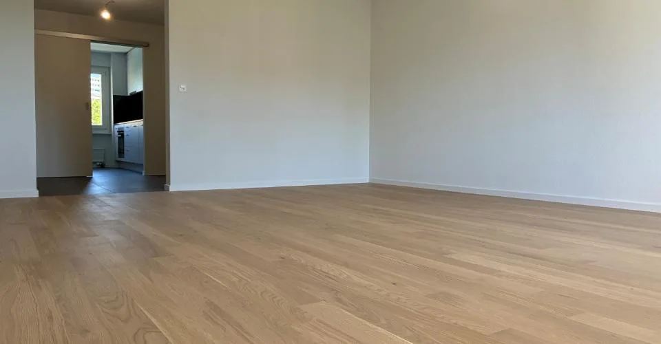 A vendre appartement rénové de 3 pièces - piscine