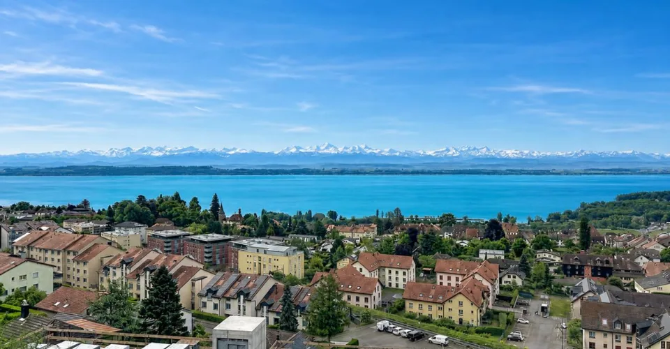 Appartement neuf 3.5 pièces avec vue panoramique sur le lac