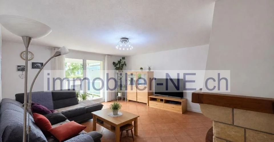 Appartement lumineux de 5,5 pièces avec ascenseur et garage