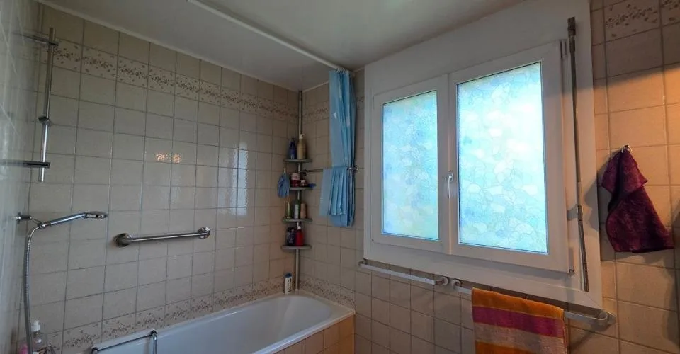 Appartement lumineux de 5,5 pièces avec ascenseur et garage