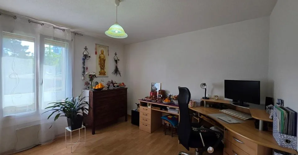 Appartement lumineux de 5,5 pièces avec ascenseur et garage