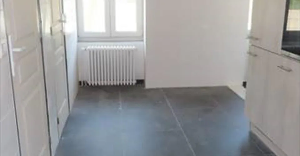 Immeuble avec cabaret